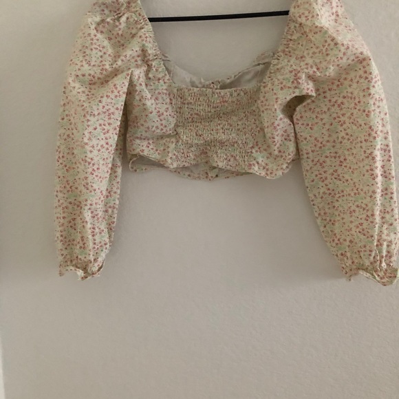 Urban outfitters hook floral ruffle blouse - Picture 11 of 13